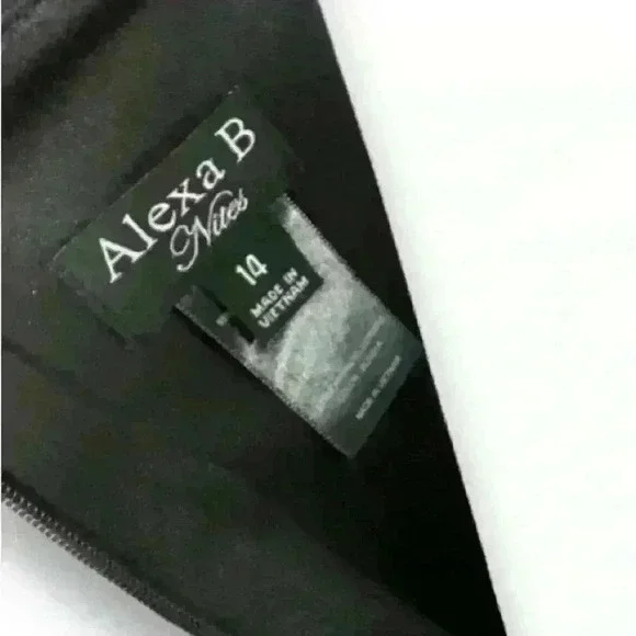 Alexa B Nite Women’s Black Mermaid Style Dress Size 14W NWT - Picture 5 of 6